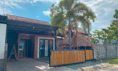 Rumah siap huni di kompleks perumahan Lingkar