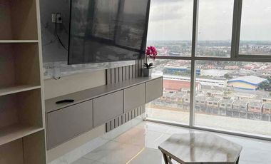 Se alquila Departamento amoblado 3 habit esquinero