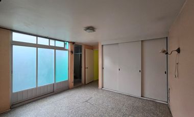 CASA EN VENTA A UNOS PASOS DE PLUTARCO ELIAS CALLES