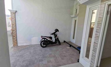 sewa rmh 2Lt minimalis di krg asem 7menit ke UNAIR,GLX mall dll