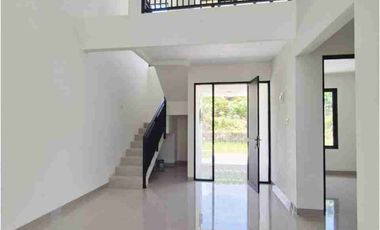 Dijual Cepat rumah 2 lantai murah di setiabudi regency Bandung