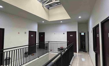 Dijual Hotel Aktif Dekat Raya Merr Surabaya Timur Strategis Cocok untuk Usaha Bisnis Penginapan