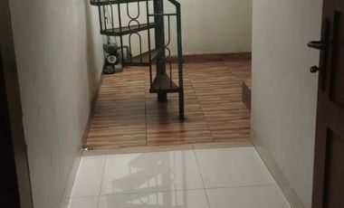 Disewakan Rumah cantik 70 juta / Tahun Pondok Kelapa, East Jakarta City, Jakarta, Indonesia