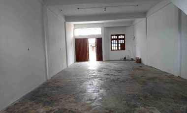 Dijual Ruko 2 lantai di Jl S.Kampar kec Lima puluh P.Baru