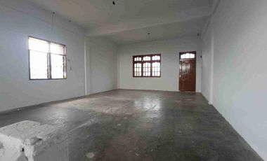Dijual Ruko 2 lantai di Jl S.Kampar kec Lima puluh P.Baru