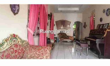 Dijual Rumah Kos UI dan Rumah Utama di Depok