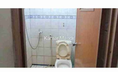 Dijual Rumah Kos UI dan Rumah Utama di Depok