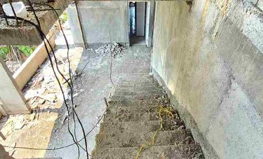 Kos Exclusive Full Furnish 35 KT Kawasan UNS Strategis Finishing