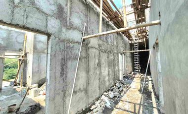 Kos Exclusive Full Furnish 35 KT Kawasan UNS Strategis Finishing