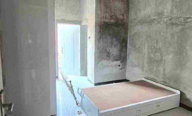 Kos Exclusive Full Furnish 35 KT Kawasan UNS Strategis Finishing