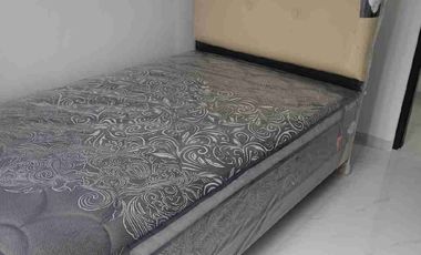 Rumah baru Araya di jalan Boulevard furnish disewakan langka & ciamik