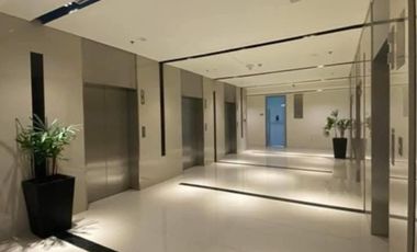 Brand New PARKWAY CORPORATE CENTER ALABANG  35sqm Office Unit With One Parking Slot For Sale