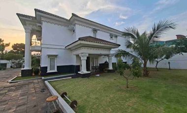 Rumah Klasik Modern Mewah
