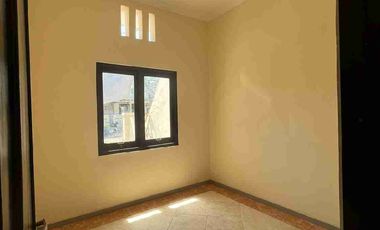 di jual rumah baru renov total di waru