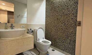 Newly renovated studio for rent at The St. Francis Shangri-la Place Mandaluyong