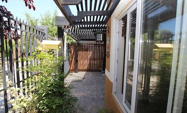 Se Vende Hermosa Casa en Calle Julio Onill, Buin