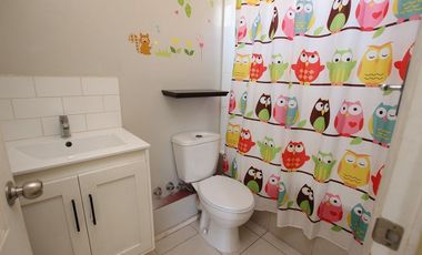 Se Vende Hermosa Casa en Calle Julio Onill, Buin