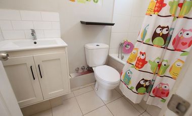 Se Vende Hermosa Casa en Calle Julio Onill, Buin