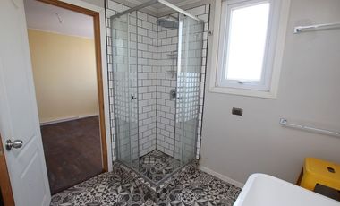 Se Vende Hermosa Casa en Calle Julio Onill, Buin