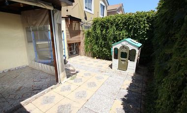 Se Vende Hermosa Casa en Calle Julio Onill, Buin