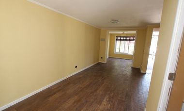 Se Vende Hermosa Casa en Calle Julio Onill, Buin