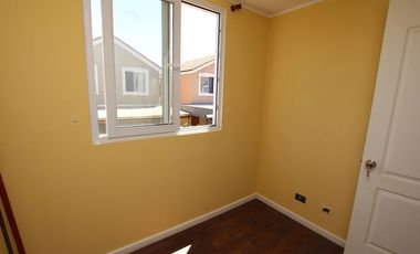 Se Vende Hermosa Casa en Calle Julio Onill, Buin