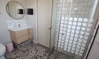 Se Vende Hermosa Casa en Calle Julio Onill, Buin