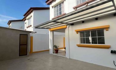 Alquilo Casa de 3 habitaciones + estudio en planta baja (que puede ser habit auxiliar) en Terranostra