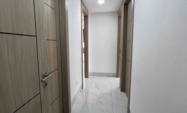 Se vende Departamento esquinero 3 habit en edificio de Lujo Titanium frente al C.C el dorado