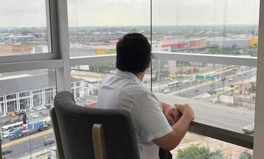 Se vende Departamento esquinero 3 habit en edificio de Lujo Titanium frente al C.C el dorado