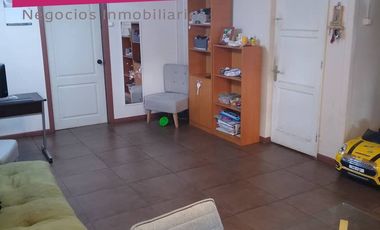 VENDO  CENTRICA CASA CON EXCELENTE UBICACION A PASOS DE NUEVO INSTITUTO TELETON CHILLAN