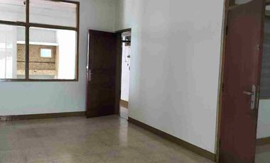 Rumah disewakan di Turangga, cocok u/ tinggal/kantor