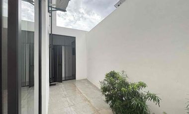 5 Bedroom For Sale at BF Homes Parañaque