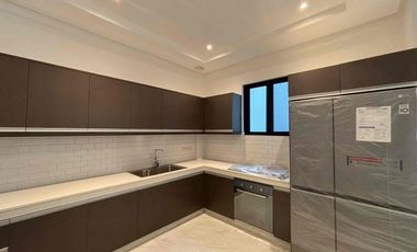 5 Bedroom For Sale at BF Homes Parañaque