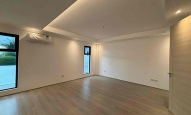 5 Bedroom For Sale at BF Homes Parañaque