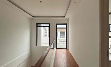 5 Bedroom For Sale at BF Homes Parañaque