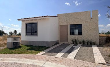 CASA EN VENTA, CIUDAD MADERAS LEON, LEON, GTO.  - MP -