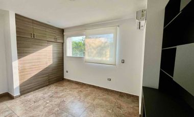 ACOGEDORA CASA EN LINDA URBANIZACION CON AREAS SOCIALES Y PARQUES