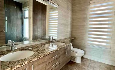 ACOGEDORA CASA EN LINDA URBANIZACION CON AREAS SOCIALES Y PARQUES