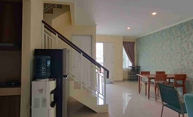 disewakan rumah The Oscar