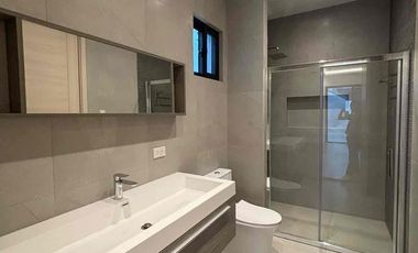 5 Bedrooms For Sale at BF Homes Parañaque