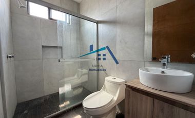 Casa en Vistancias 2do Sector en Carretera Nacional