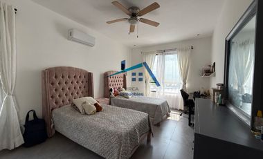 Casa en Vistancias 2do Sector en Carretera Nacional