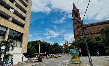 ¡Espectacular Oficina en el Corazón de Neiva en venta! Ef. Banco Popular Of. 307