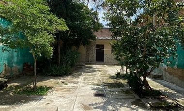 CASA EN LA ZONA CENTRO DE TLAQUEPAQUE PARA REMODELAR