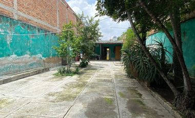 CASA EN LA ZONA CENTRO DE TLAQUEPAQUE PARA REMODELAR