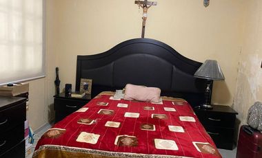 CASA EN LA ZONA CENTRO DE TLAQUEPAQUE PARA REMODELAR