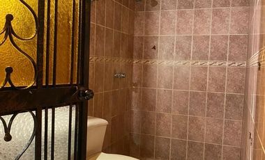 CASA EN LA ZONA CENTRO DE TLAQUEPAQUE PARA REMODELAR