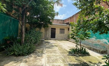 CASA EN LA ZONA CENTRO DE TLAQUEPAQUE PARA REMODELAR