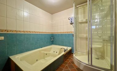 CASA Hermosa y Espaciosa EN VENTA sector de Puertas del Sol